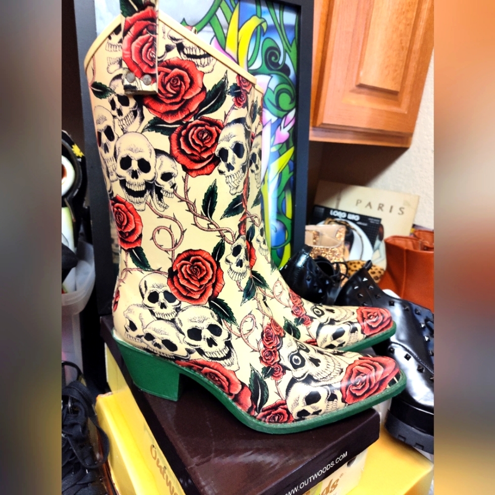 Ladies shoes